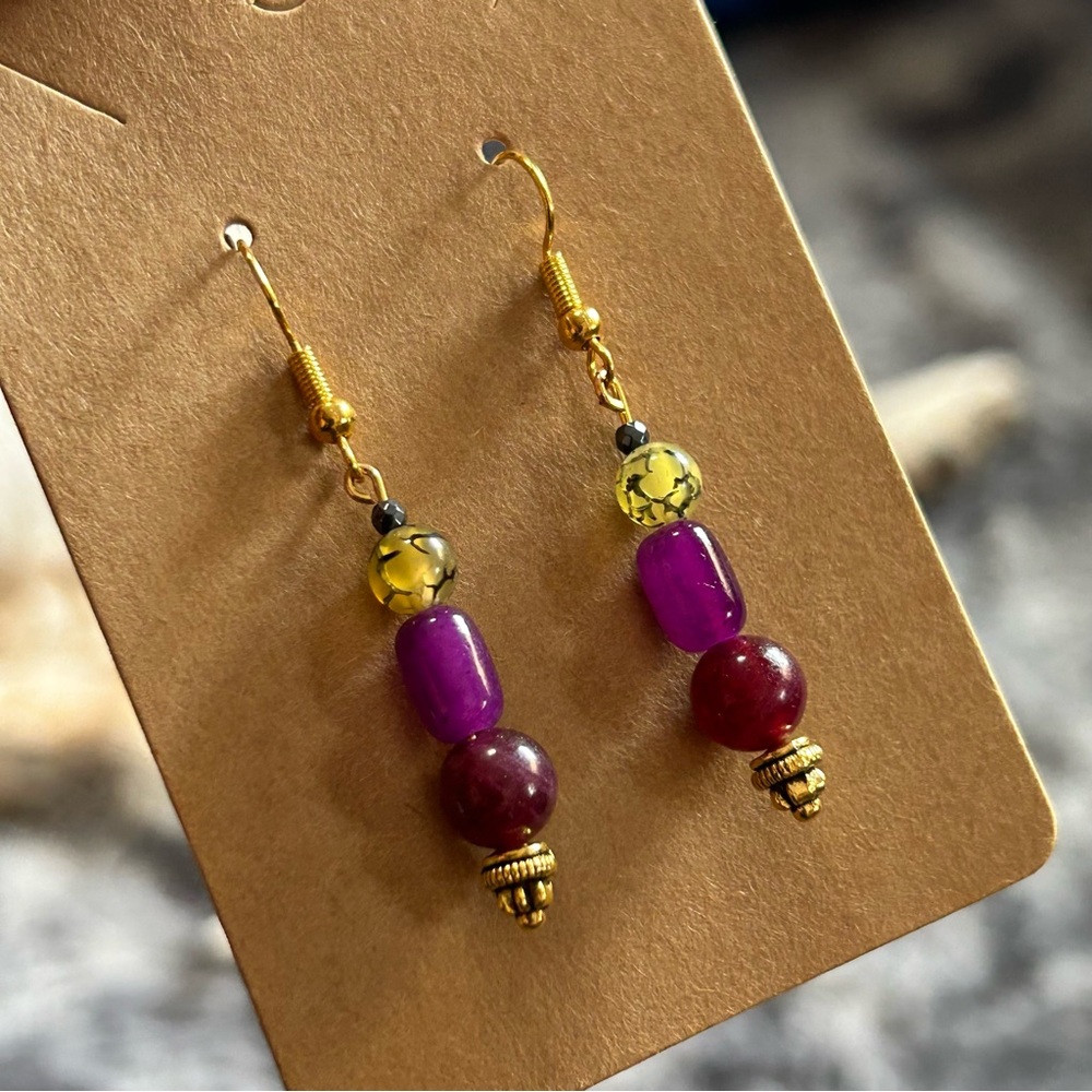 Handcrafted elegant genuine stone cat eye barrel faceted hematite earrings